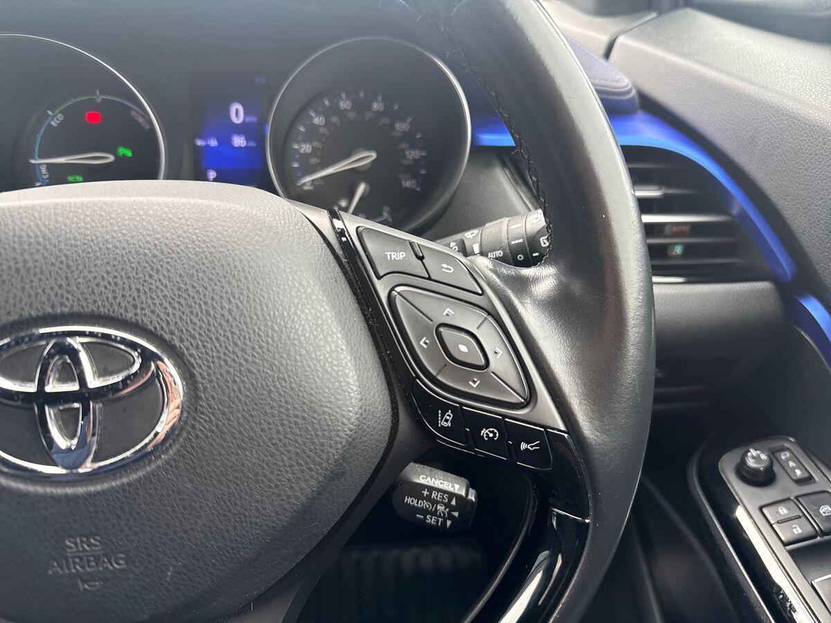 Used Toyota C-HR 2018 for sale - 77411883: Photo 25