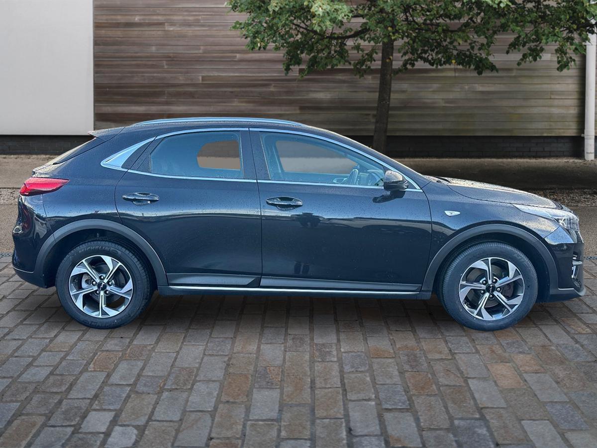 Used Kia XCeed 2022 for sale - 76348833: Photo 2