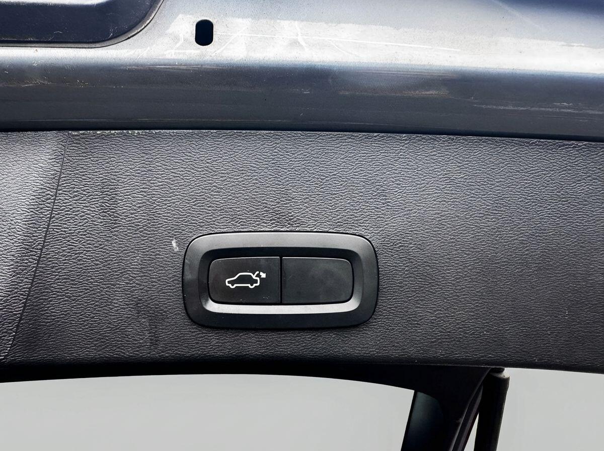 Used Volvo XC40 for sale - 78019485: Photo 11