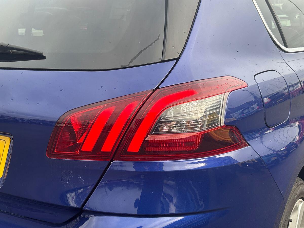 Used Peugeot 308 2019 for sale - 76498516: Photo 25