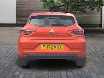 Used Renault Clio 2023 for sale - 78728568: Photo