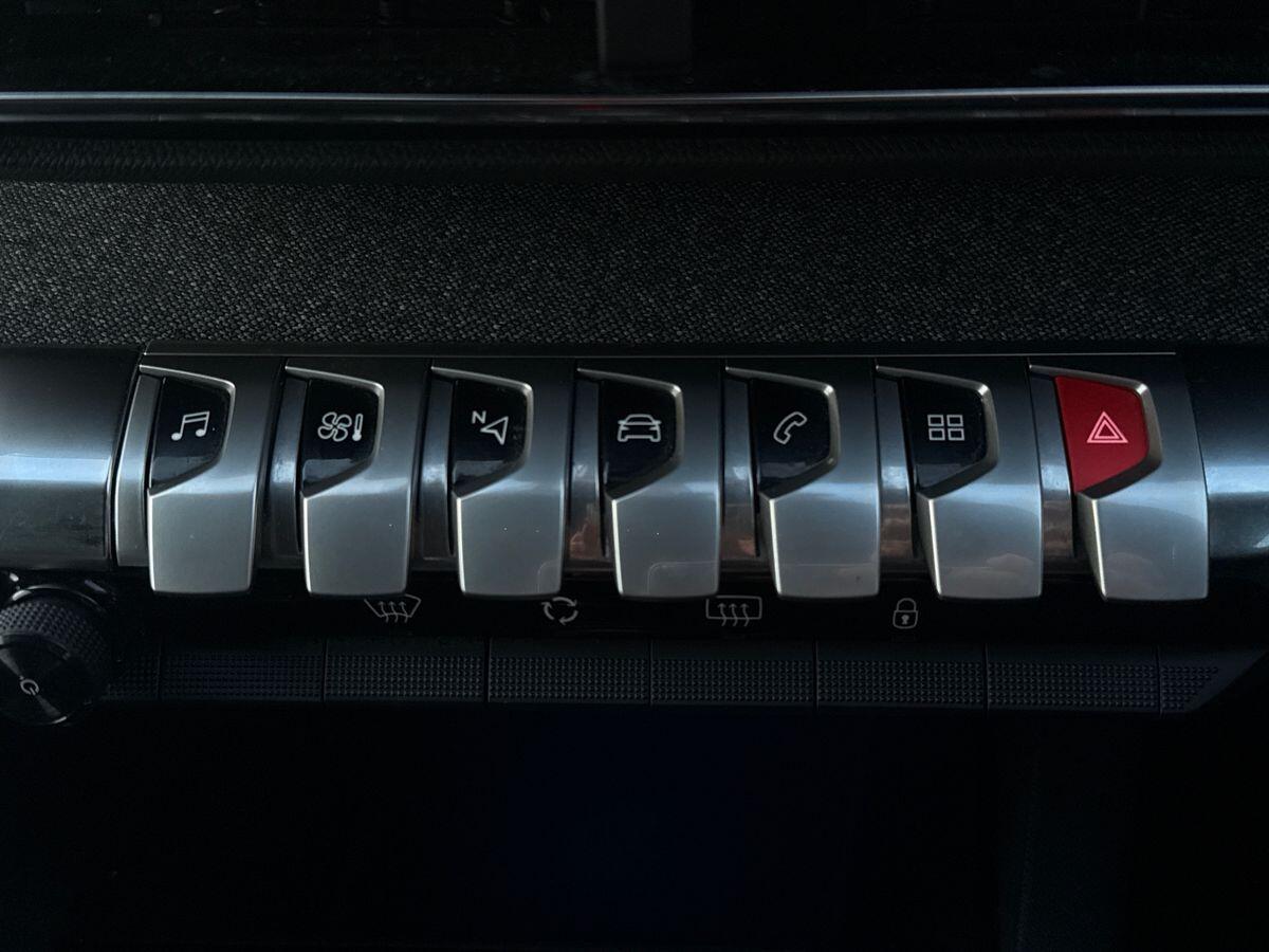 Used Peugeot 3008 2023 for sale - 78170489: Photo 29