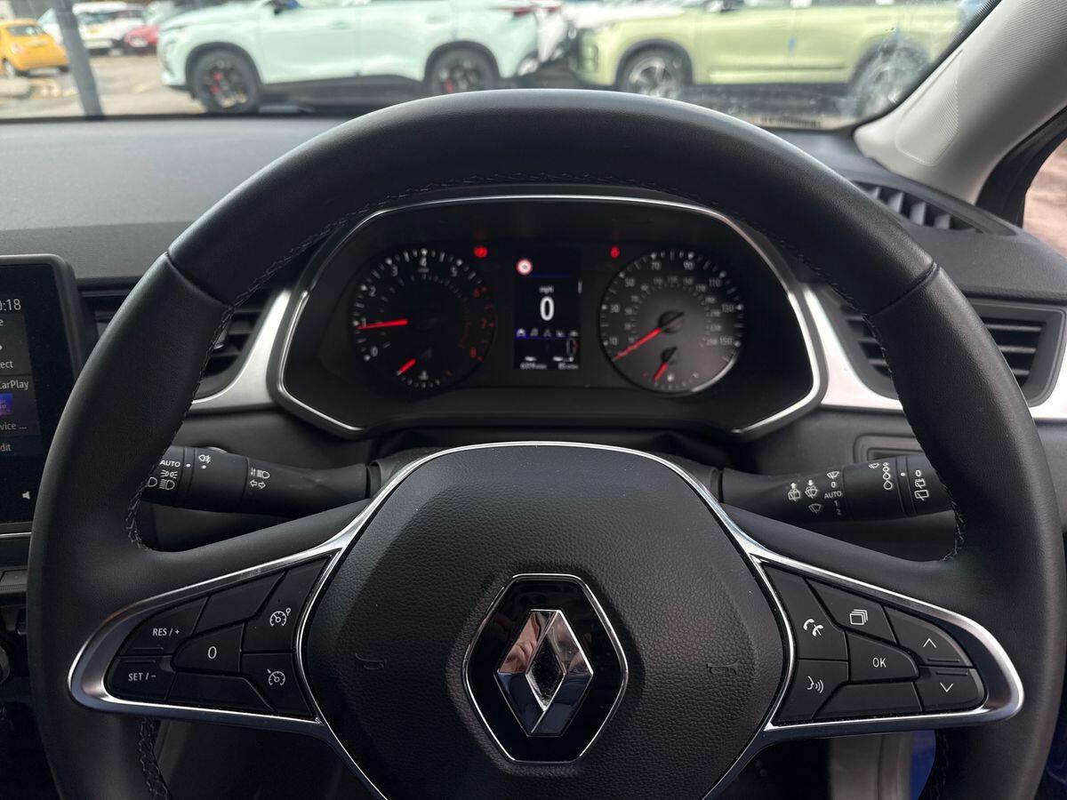 Used Renault Captur 2021 for sale - 77898543: Photo 13