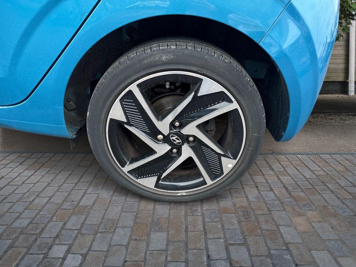 Used Hyundai i10 2023 for sale - 77611864: Photo 9