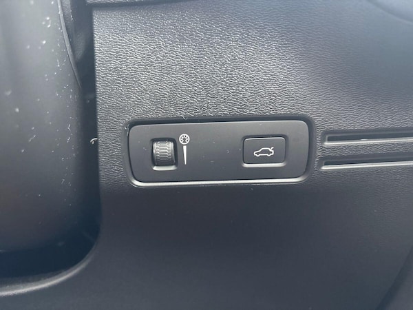Used Volvo XC40 2019 for sale - 76283895: Photo 19