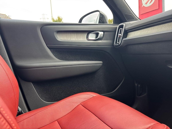 Used Volvo XC40 2019 for sale - 76283895: Photo 25