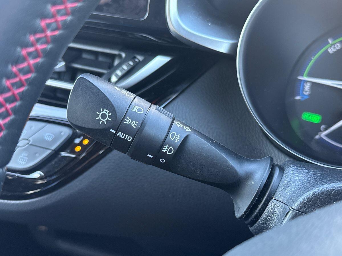 Used Toyota C-HR for sale - 78115302: Photo 25