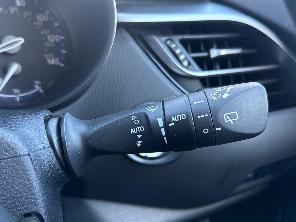 Used Toyota C-HR for sale - 78115302: Photo 26