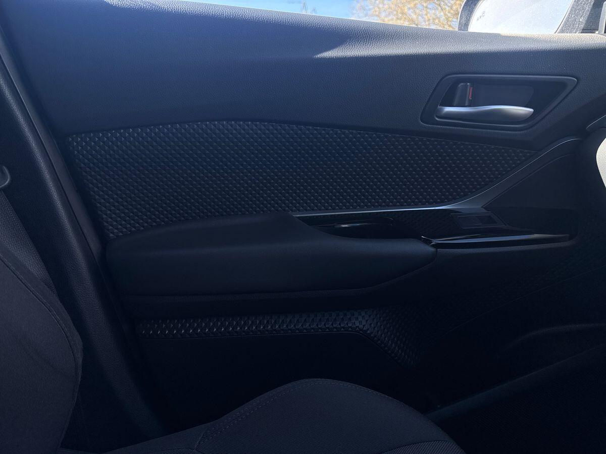 Used Toyota C-HR for sale - 78115302: Photo 31