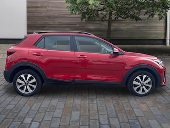 Used Kia Stonic 2023 for sale - 78561433: Photo