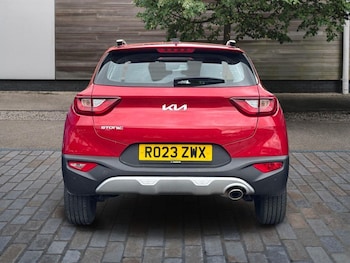 Used Kia Stonic 2023 for sale - 78561433: Photo
