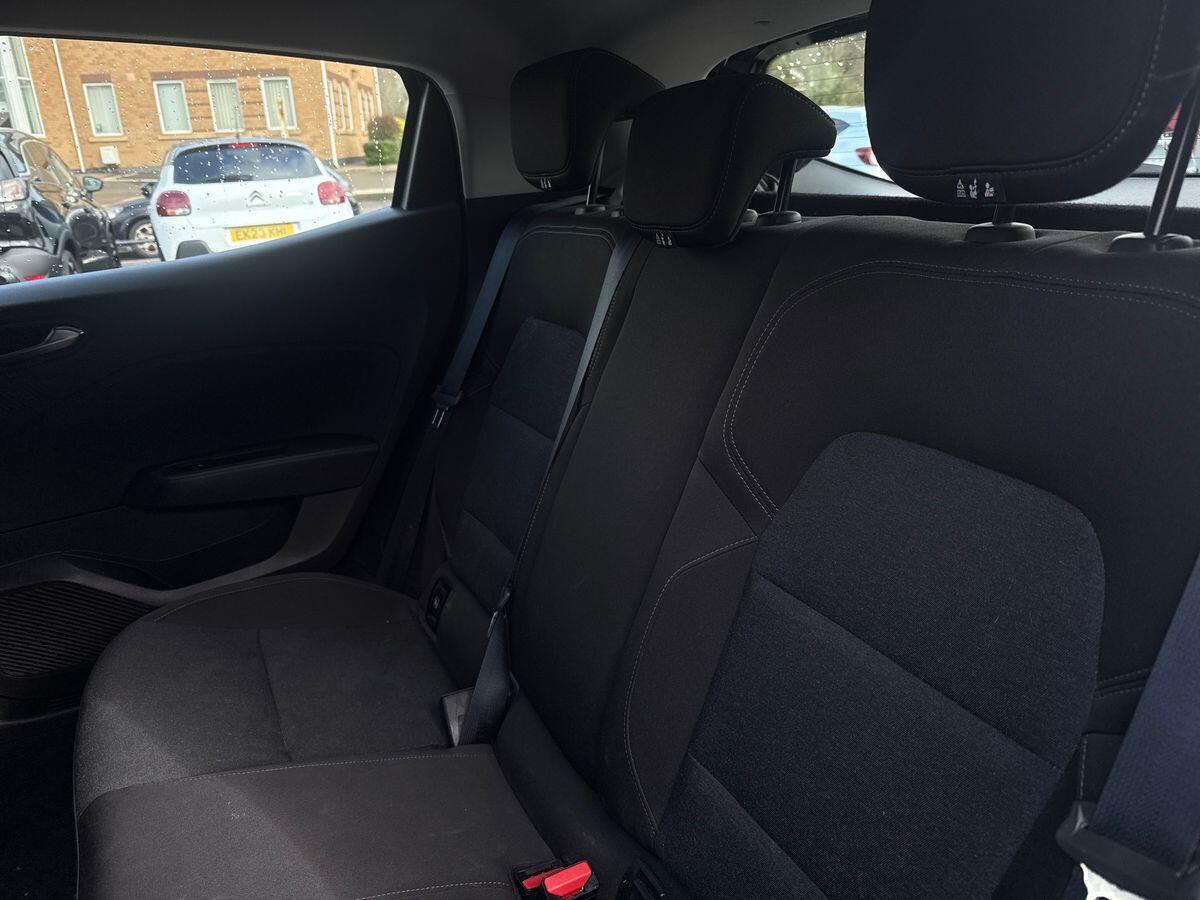 Used Renault Clio 2023 for sale - 77598153: Photo 19