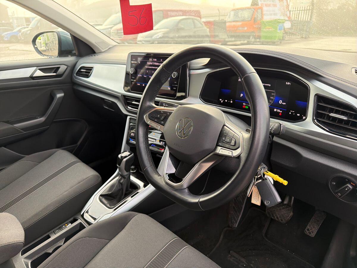 Used Volkswagen T-Roc 2023 for sale - 76824438: Photo 10