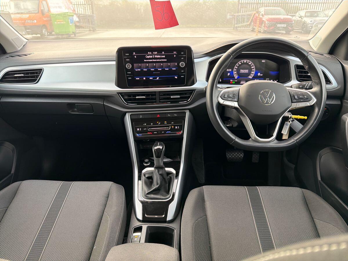 Used Volkswagen T-Roc 2023 for sale - 76824438: Photo 11