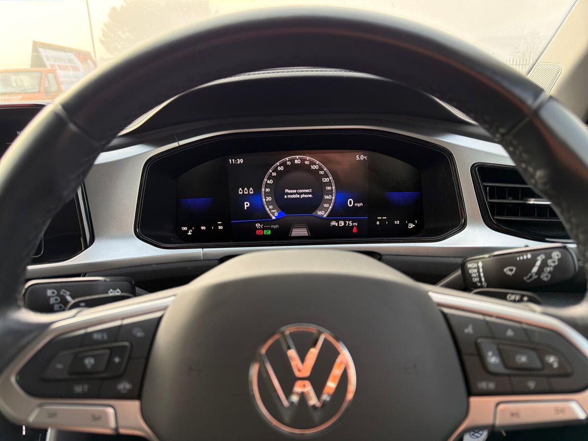 Used Volkswagen T-Roc 2023 for sale - 76824438: Photo 13