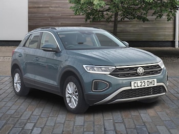 Used Volkswagen T-Roc 2023 for sale - 76824438: Photo