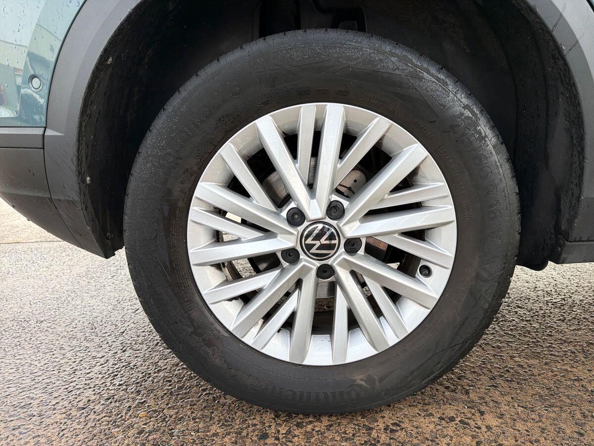 Used Volkswagen T-Roc 2023 for sale - 76824438: Photo 21