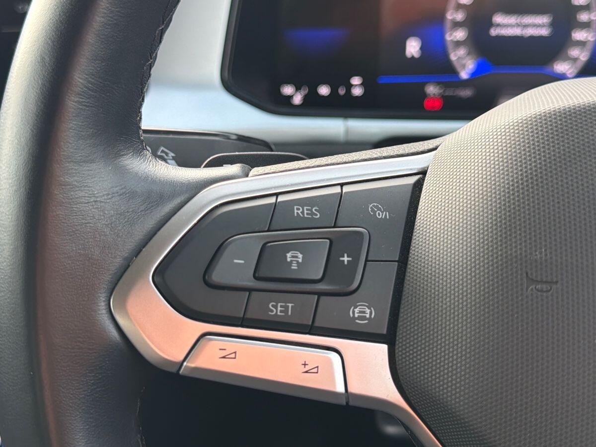 Used Volkswagen T-Roc 2023 for sale - 76824438: Photo 29