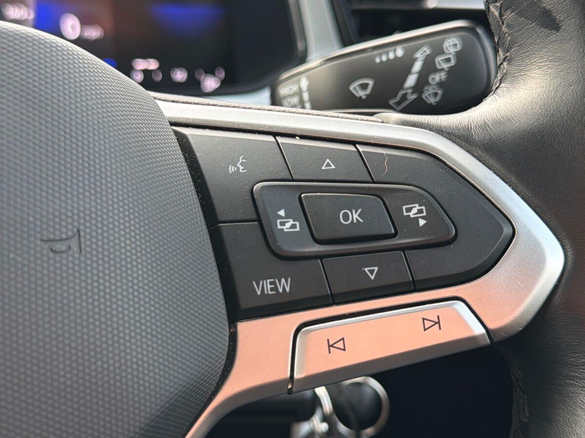 Used Volkswagen T-Roc 2023 for sale - 76824438: Photo 30