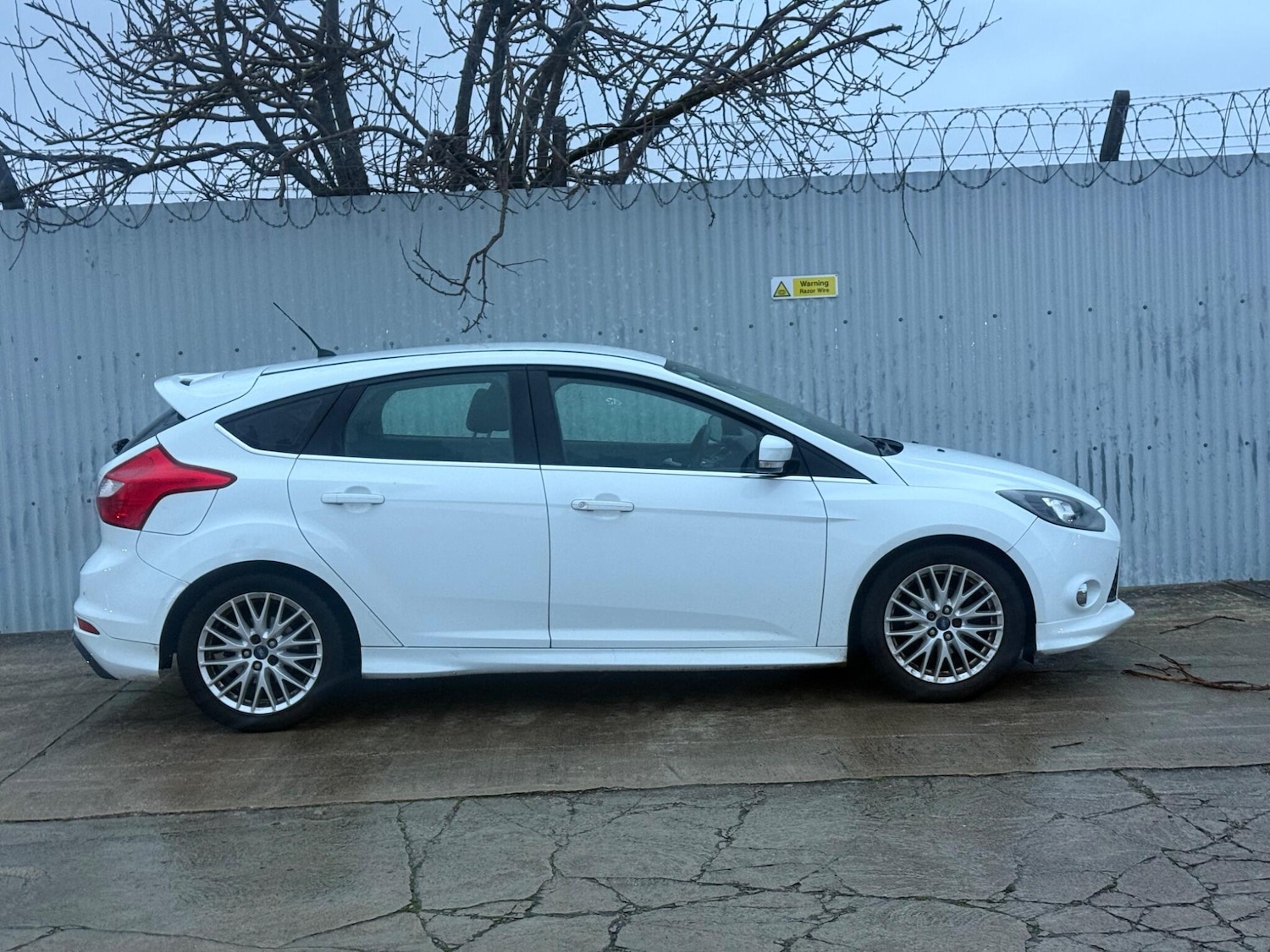 Used Ford Focus 2012 for sale - 76899583: Photo 3
