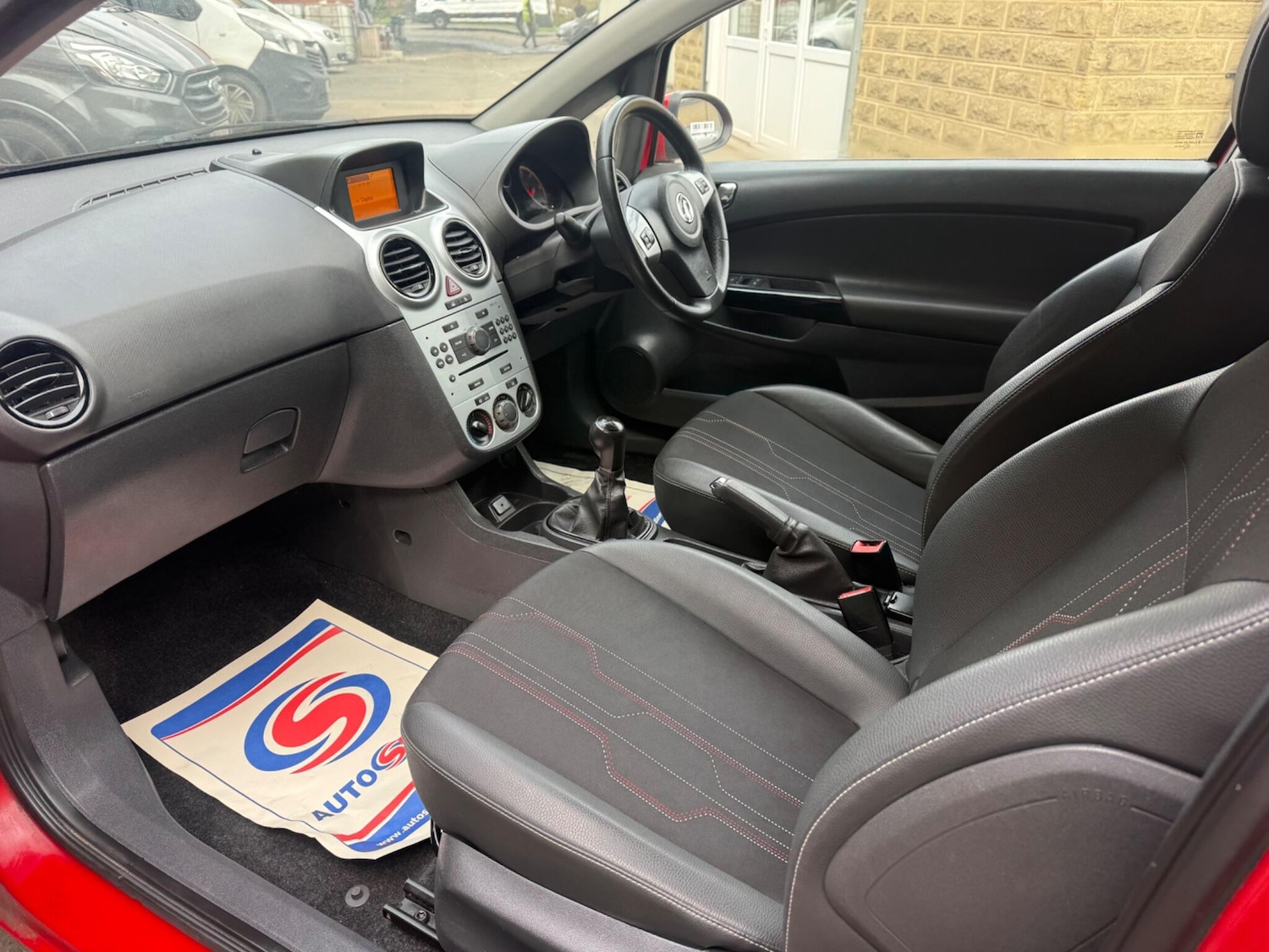 Used Vauxhall Corsa for sale - 78141347: Photo 4