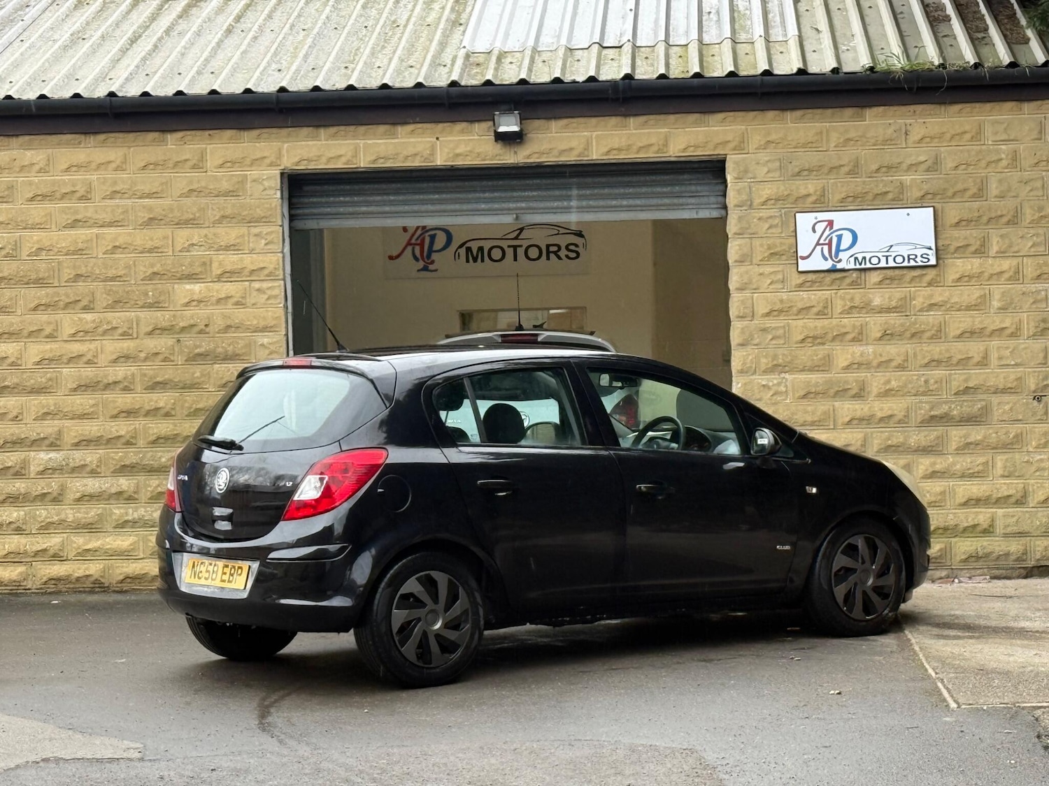 Used Vauxhall Corsa 2008 for sale - 77684268: Photo 3