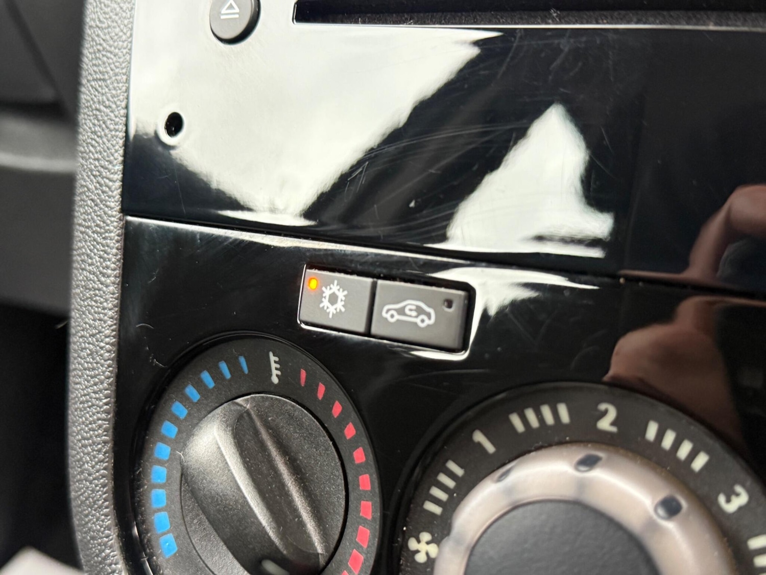 Used Vauxhall Corsa for sale - 77510883: Photo 8