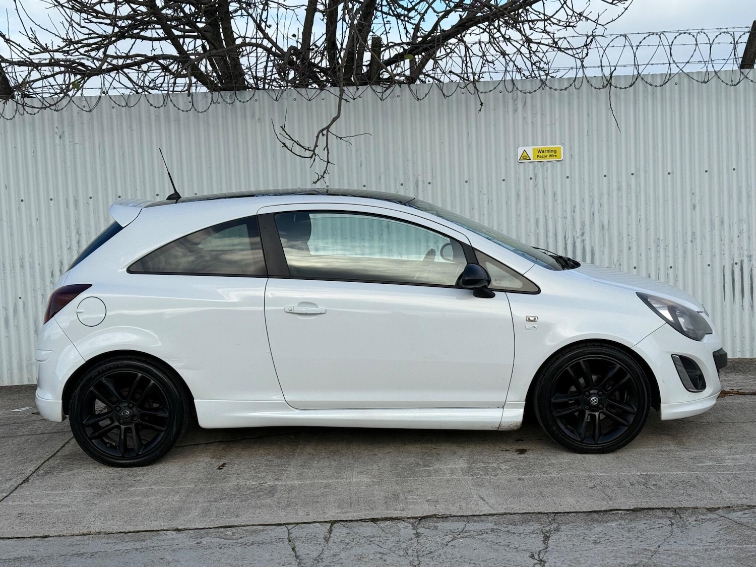 Used Vauxhall Corsa 2012 for sale - 76646227: Photo 3