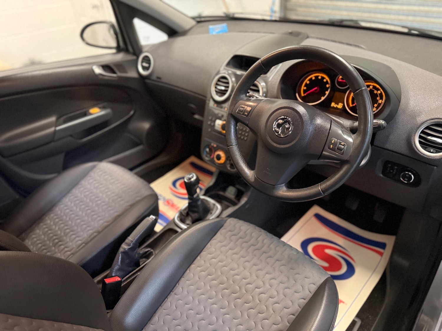 Used Vauxhall Corsa 2012 for sale - 77853148: Photo 6