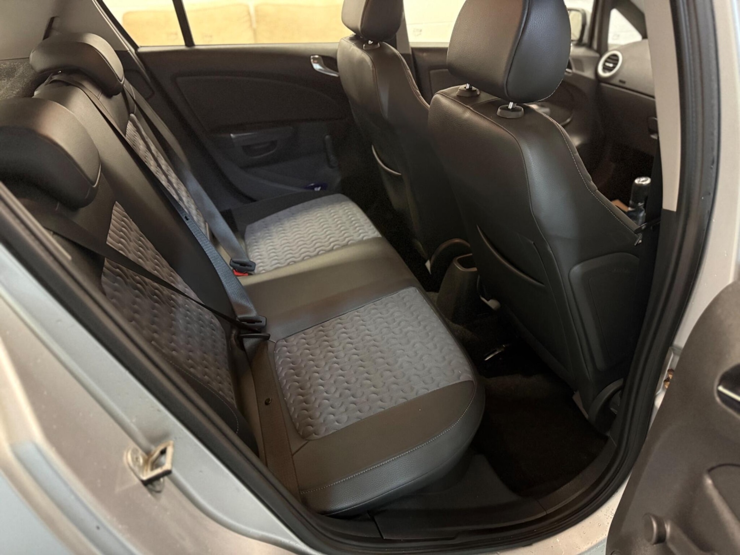 Used Vauxhall Corsa 2012 for sale - 77853148: Photo 7