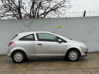 Used Vauxhall Corsa 2010 for sale - 76634162: Photo