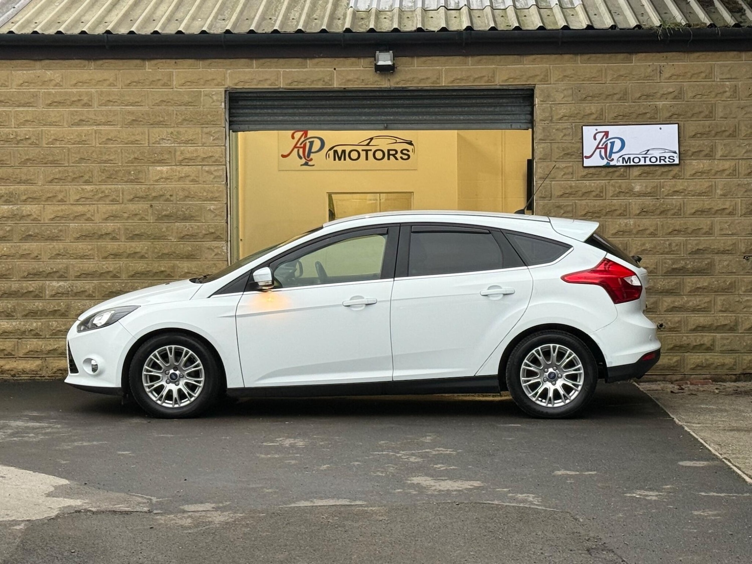 Used Ford Focus 2012 for sale - 77426167: Photo 5