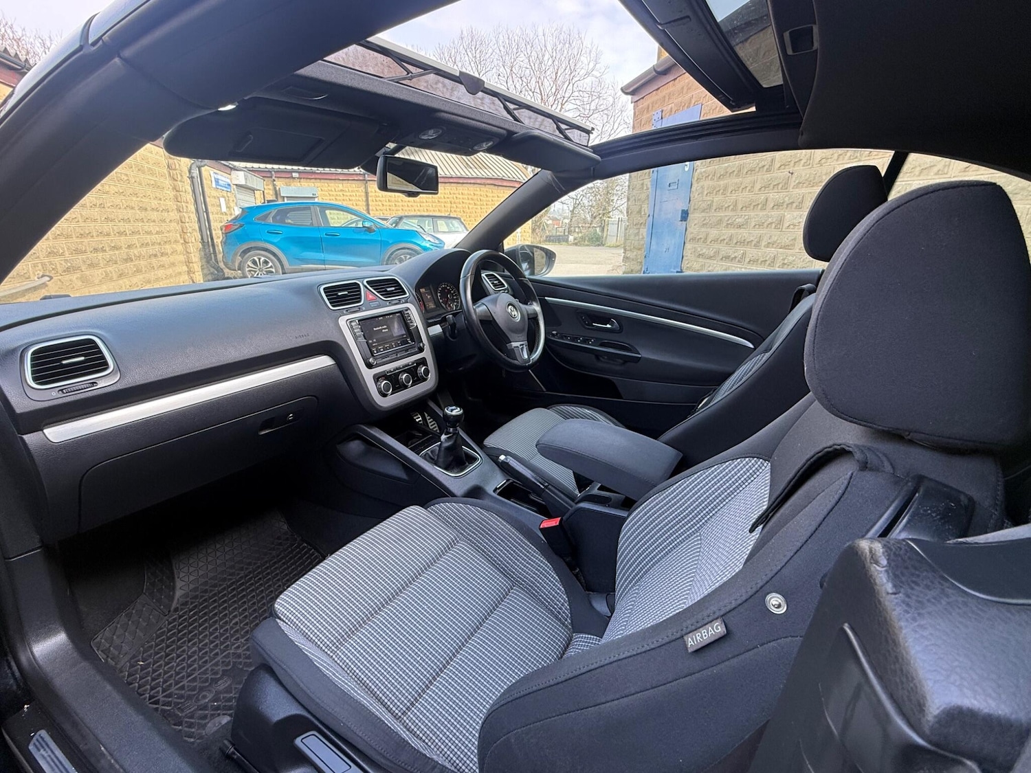 Used Volkswagen EOS for sale - 77783880: Photo 3