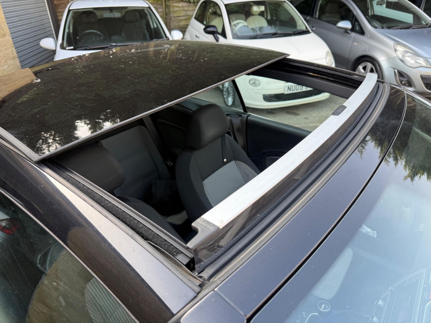 Used Volkswagen EOS for sale - 77783880: Photo 4