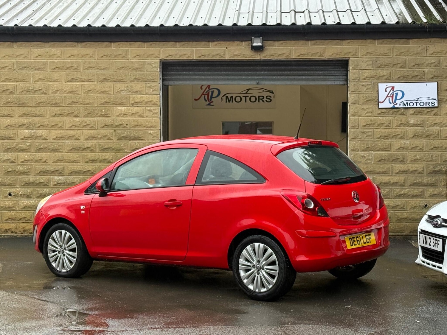 Used Vauxhall Corsa for sale - 77510446: Photo 3