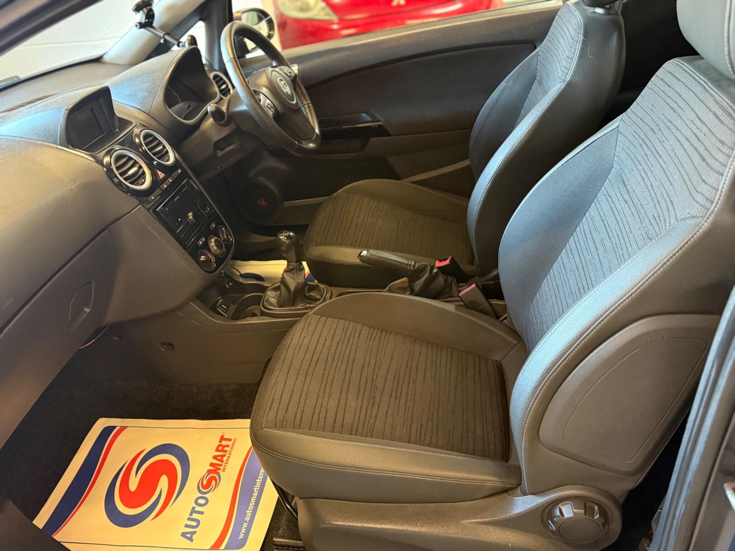 Used Vauxhall Corsa 2014 for sale - 77229267: Photo 4