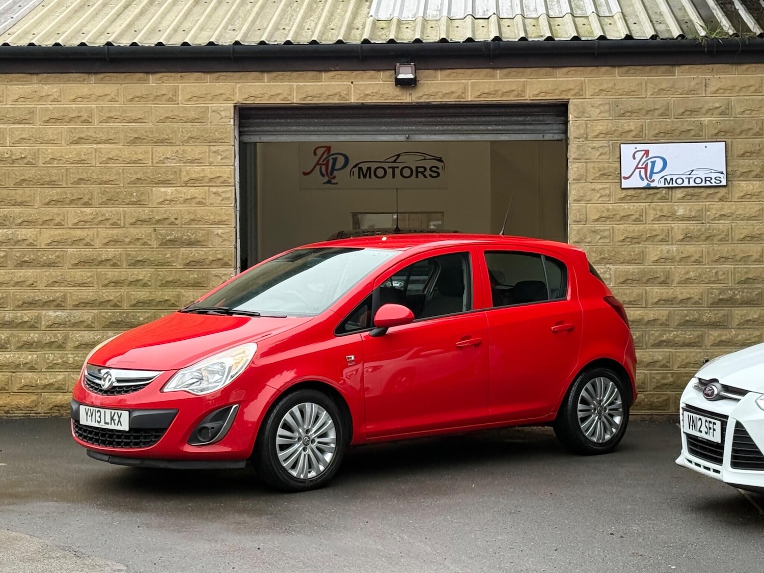 Used Vauxhall Corsa 2013 for sale - 77479502: Photo 3