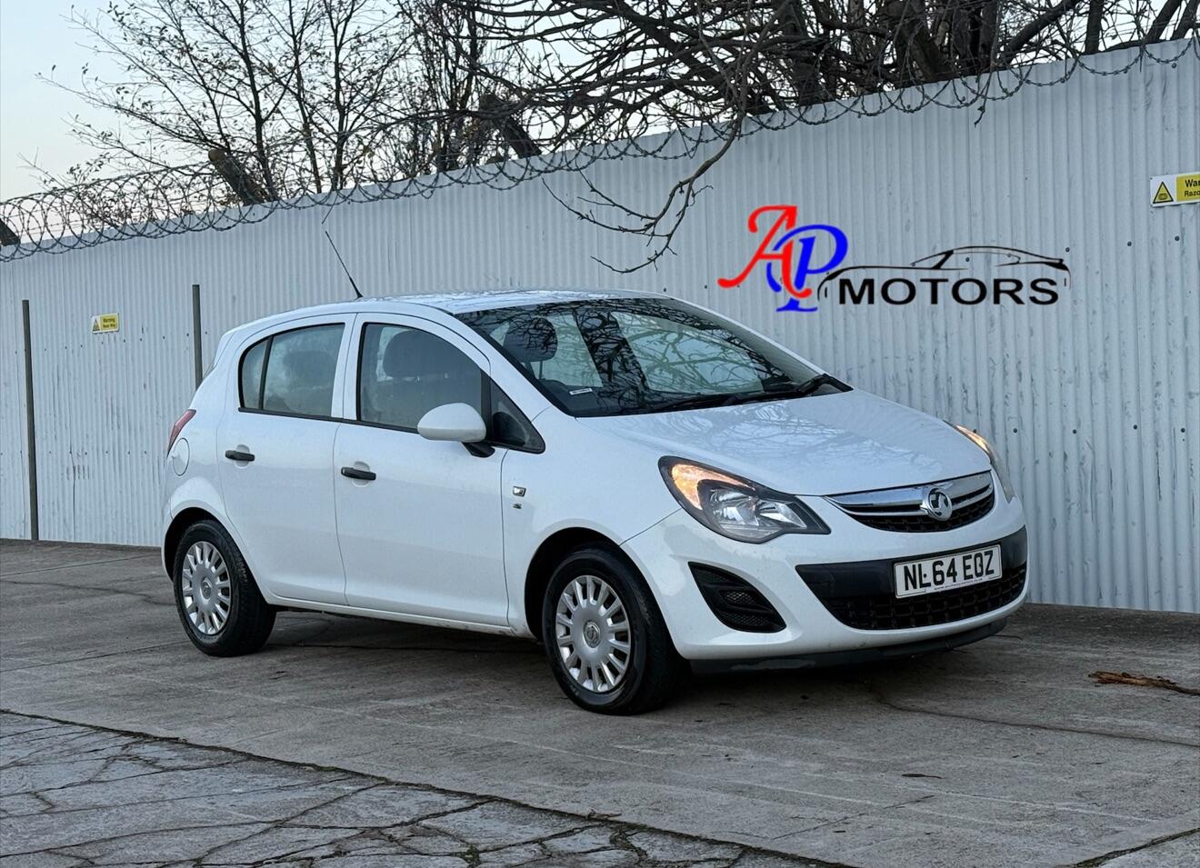 Used Vauxhall Corsa 2014 for sale - 76728718: Photo 1