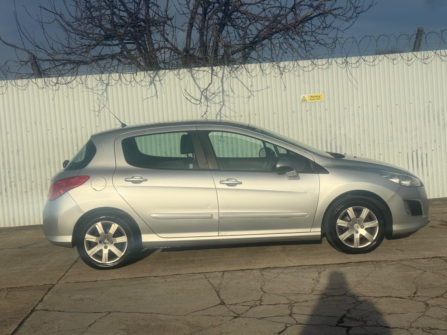 Used Peugeot 308 2013 for sale - 76912844: Photo 6