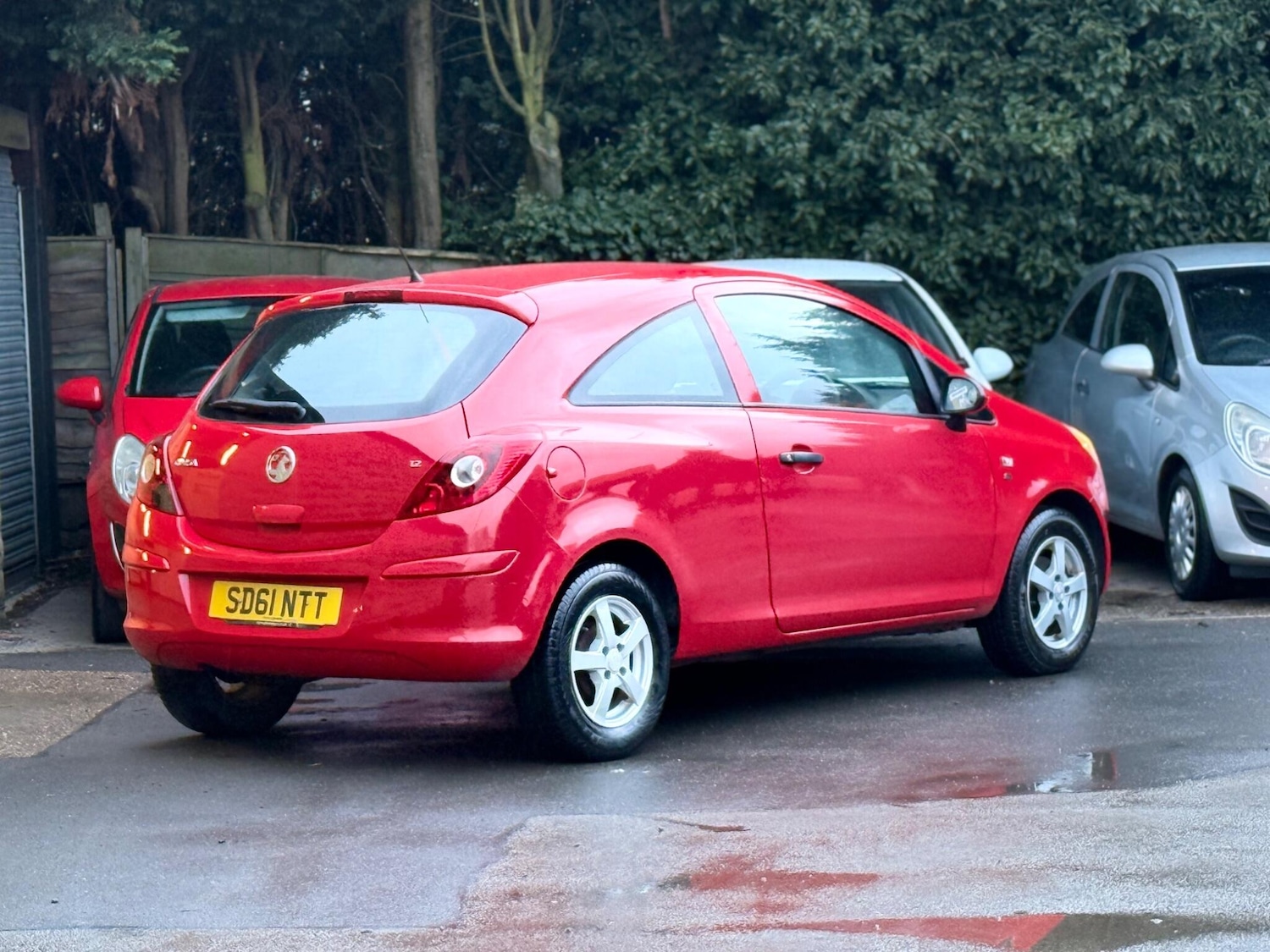 Used Vauxhall Corsa 2011 for sale - 78007277: Photo 3