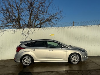 Used Ford Focus 2014 for sale - 76688812: Photo