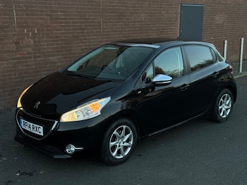 Used Peugeot 208 2014 for sale - 75740623: Photo