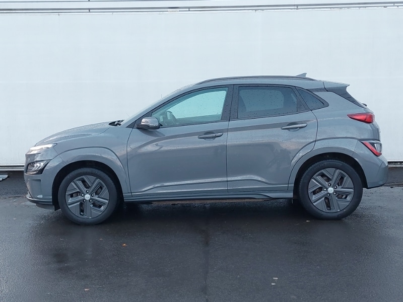 Used Hyundai KONA 2021 for sale - 76983065: Photo 4