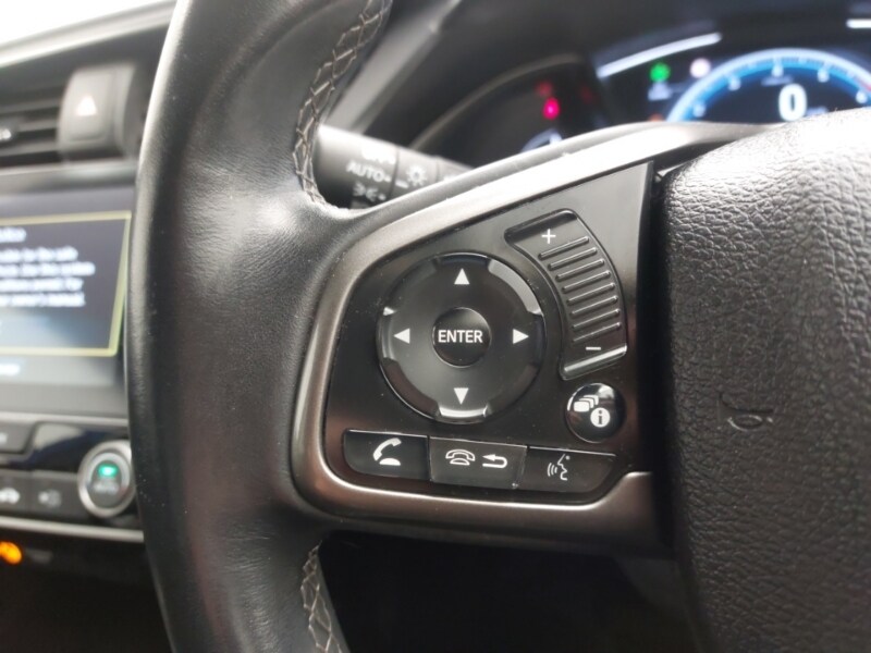 Used Honda Civic 2019 for sale - 76543571: Photo 15