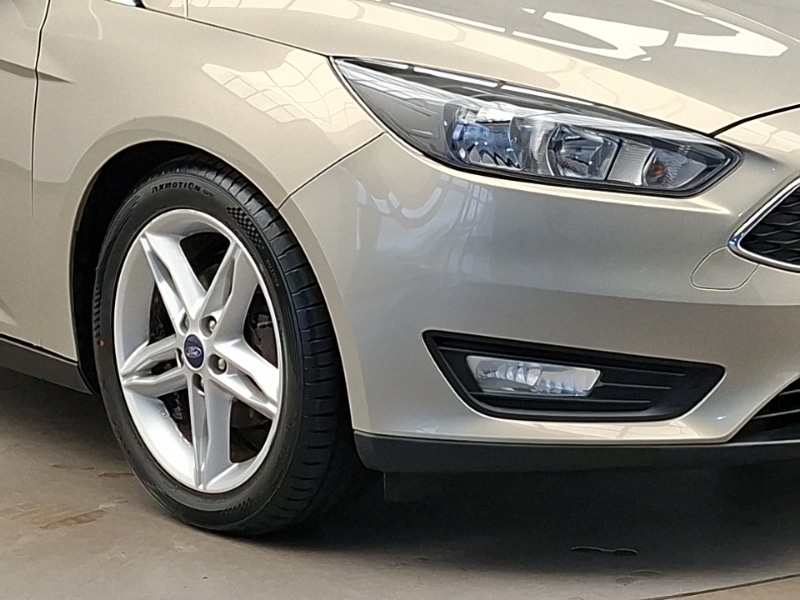 Used Ford Focus 2015 for sale - 77544071: Photo 9