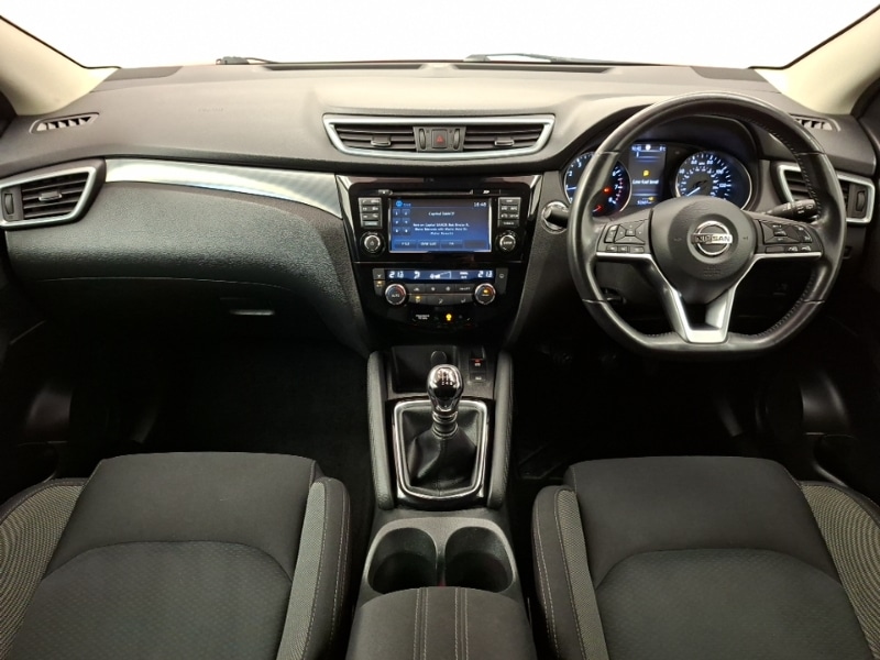 Used Nissan Qashqai 2018 for sale - 77453904: Photo 2