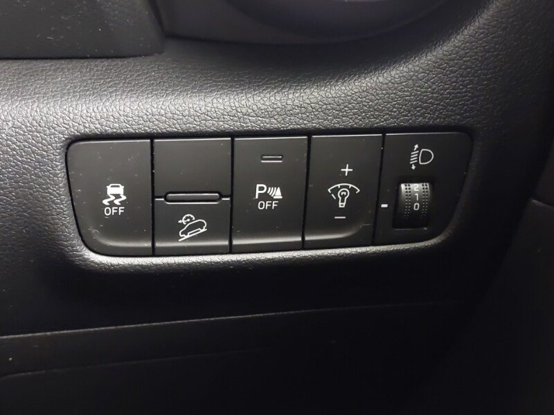 Used Hyundai KONA 2023 for sale - 76160470: Photo 18