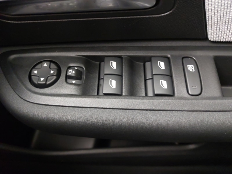 Used Citroen C4 2025 for sale - 76571709: Photo 12