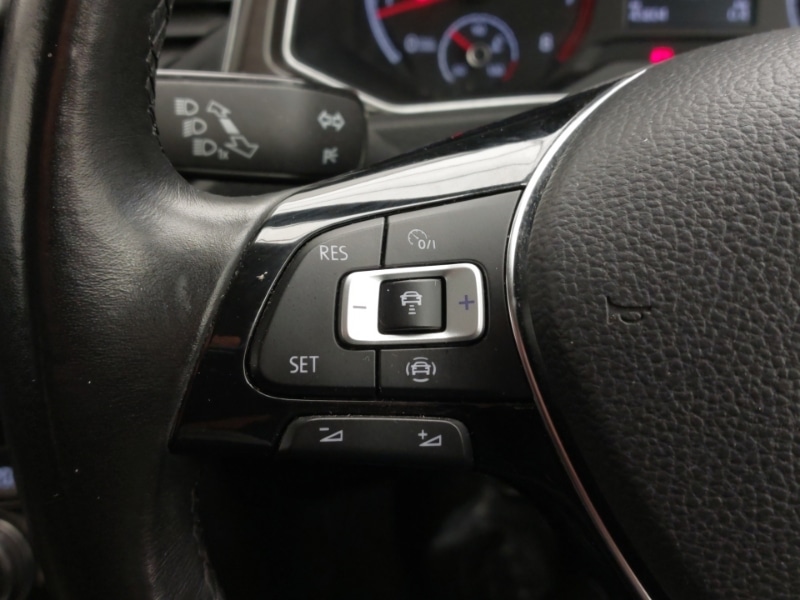 Used Volkswagen T-Roc 2019 for sale - 76822306: Photo 16