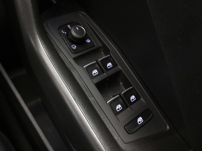 Used Volkswagen T-Roc 2019 for sale - 76822306: Photo 18